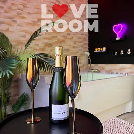 Love Room Ou Pas ! Chamalieres Exterior photo